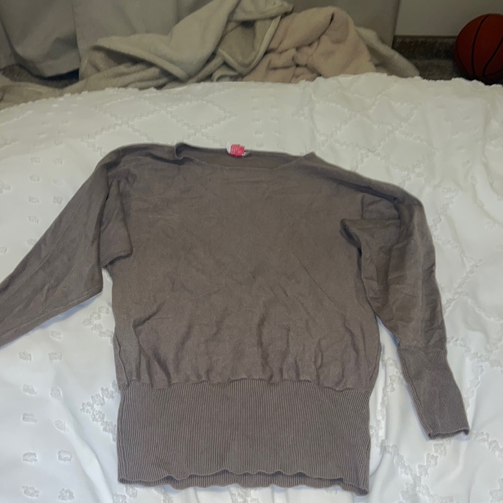 Lightweight sweater